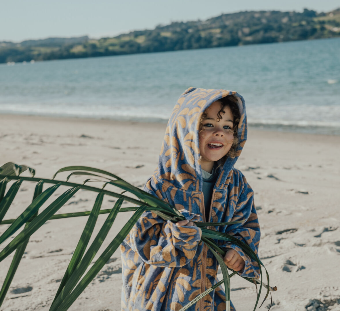 Zip Up Towel - Indigo Palms