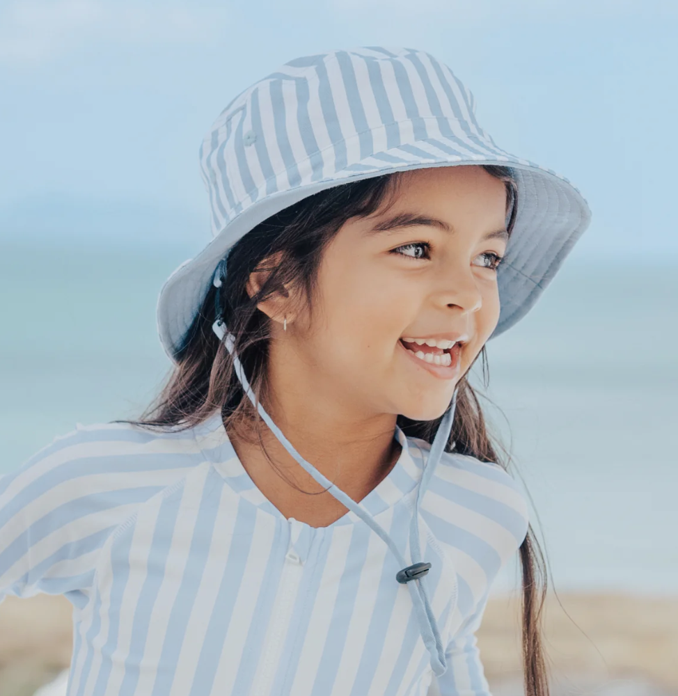 REVERSIBLE BUCKET HAT Sky Blue Stripe